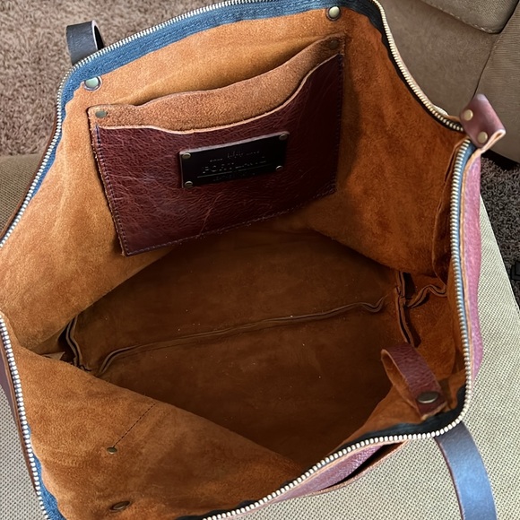 Portland Leather oversized zip tote - Picture 5 of 10
